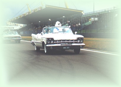 Imperial 59 convertible sur le circuit du N�rburgring...